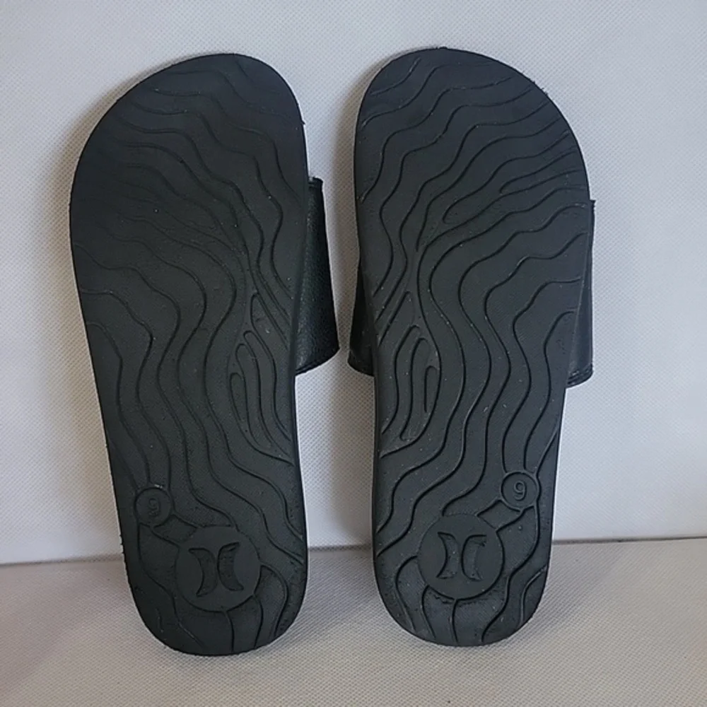 HURLEY SLIDE STYLE SANDALS‎ (sz 9)